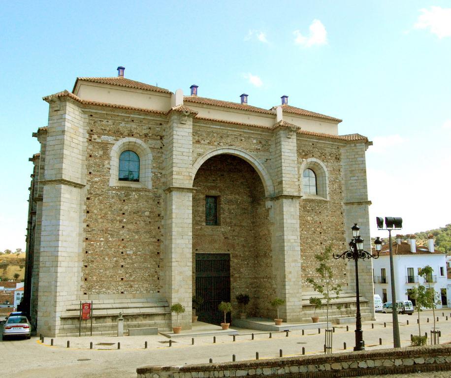 Hospederia Reina De Los Angeles Aracena Exteriör bild