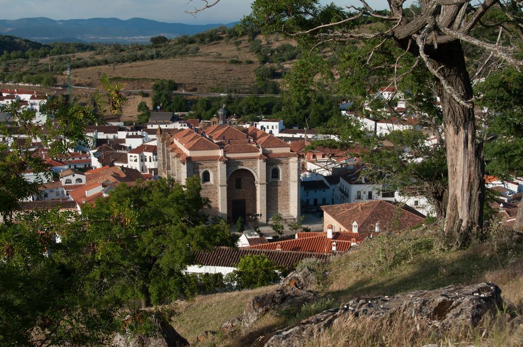 Hospederia Reina De Los Angeles Aracena Exteriör bild