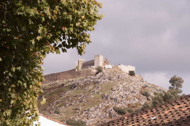 Hospederia Reina De Los Angeles Aracena Exteriör bild